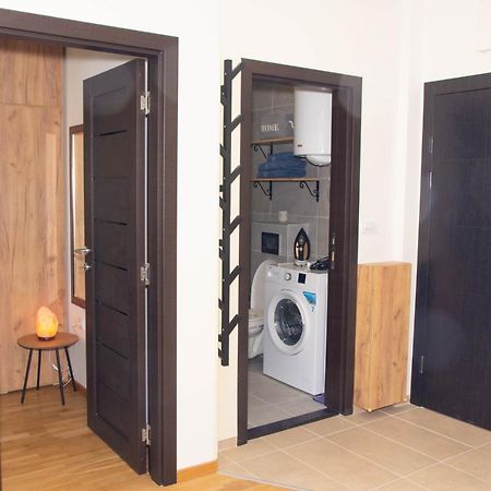 Laura Apartment Novi Sad Bagian luar foto